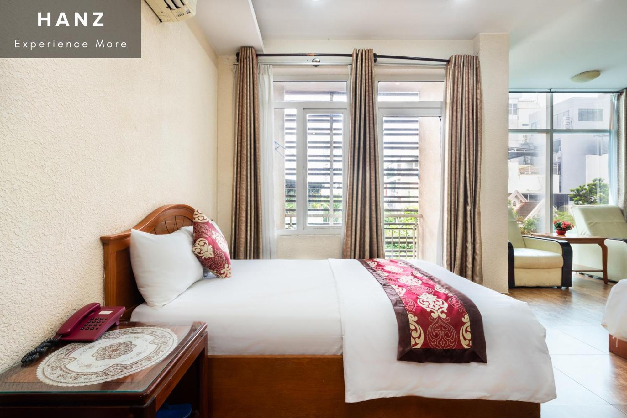 Queen Airport Hotel Ho Chi Minh City Exterior photo
