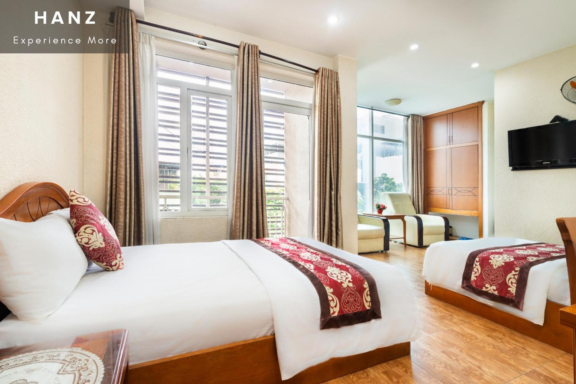 Queen Airport Hotel Ho Chi Minh City Exterior photo